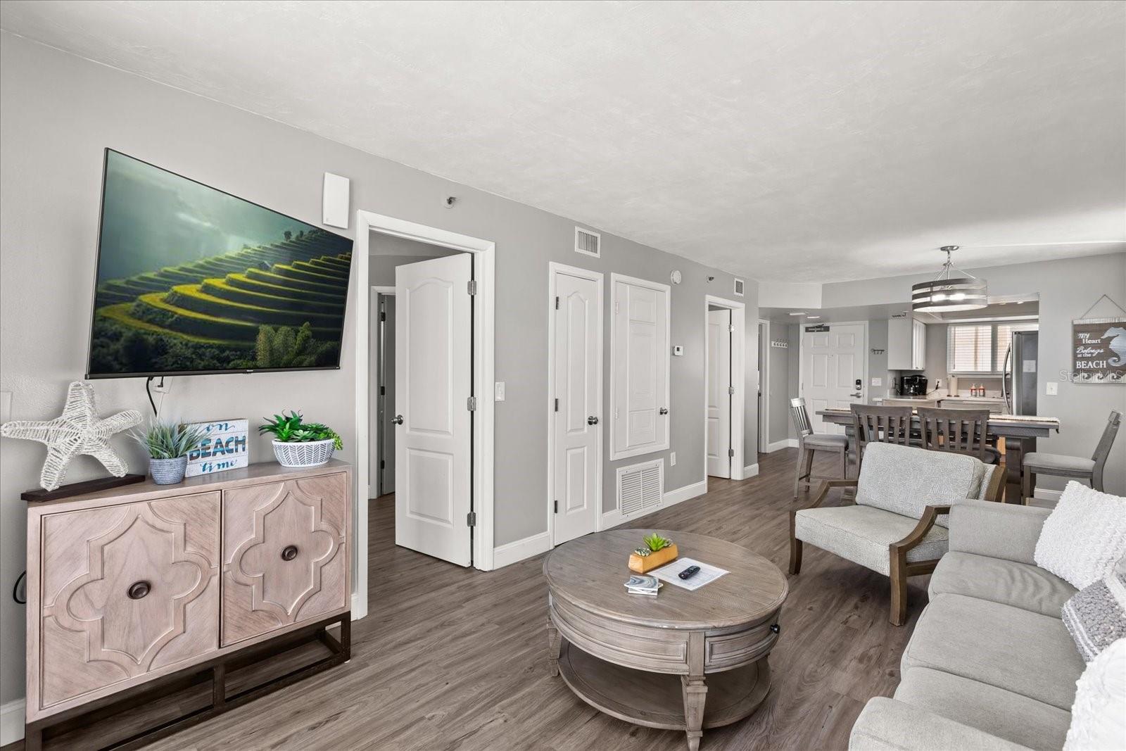 Image 11 of 24 For 421 S. Atlantic Ave  706