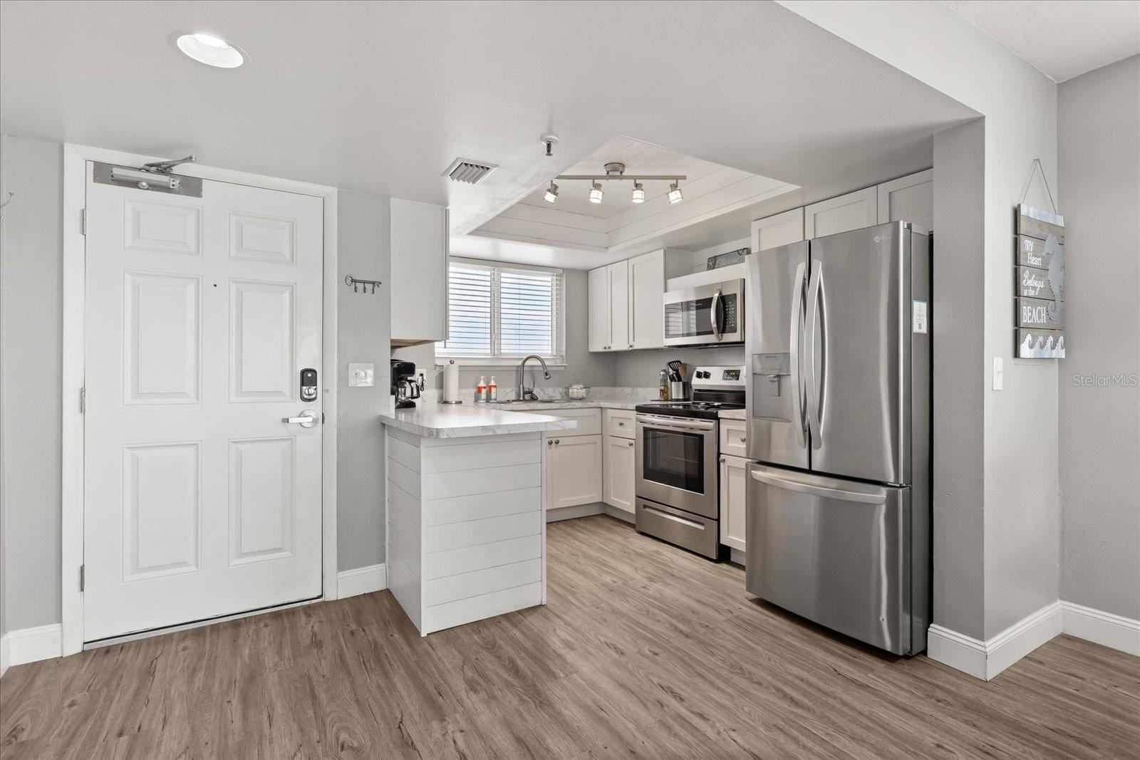 Image 8 of 24 For 421 S. Atlantic Ave  706