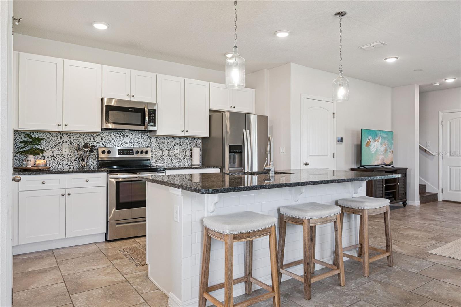 Image 16 of 93 For 16156 Arbor Crest Alley