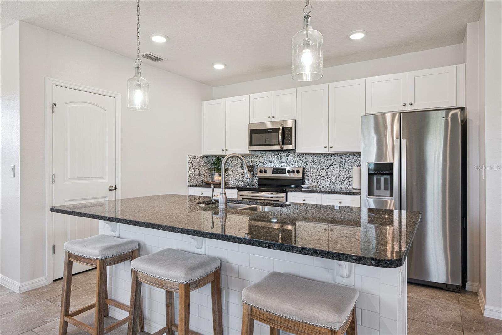 Image 17 of 93 For 16156 Arbor Crest Alley