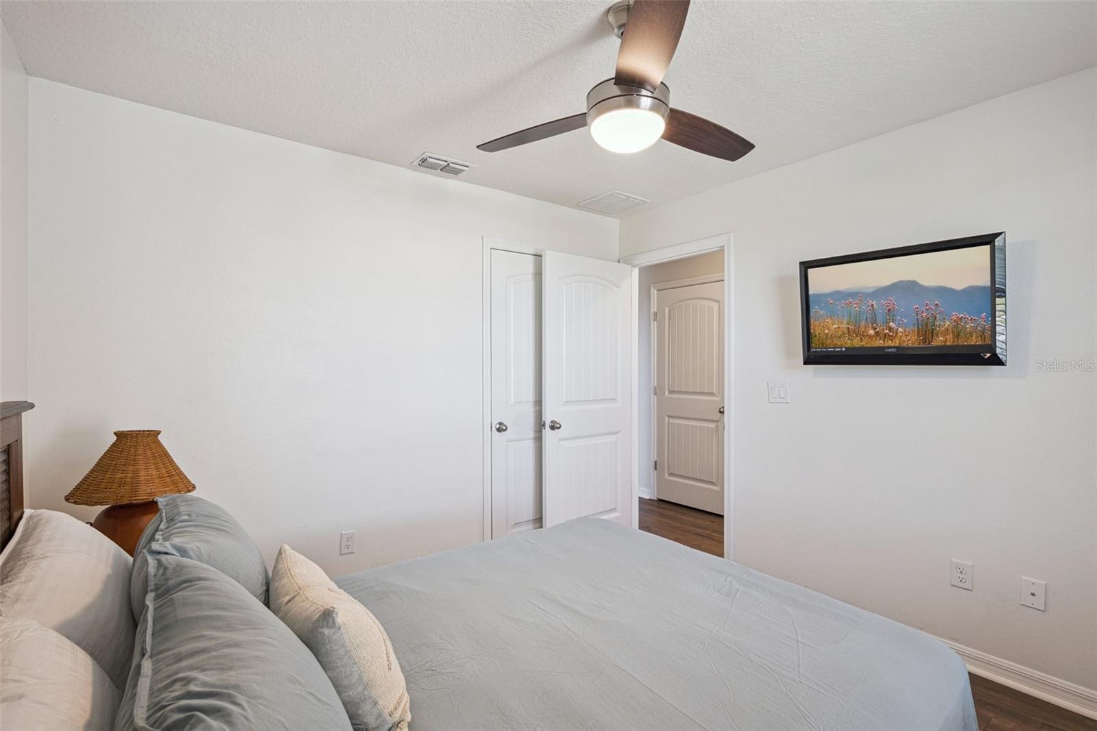 Image 26 of 93 For 16156 Arbor Crest Alley