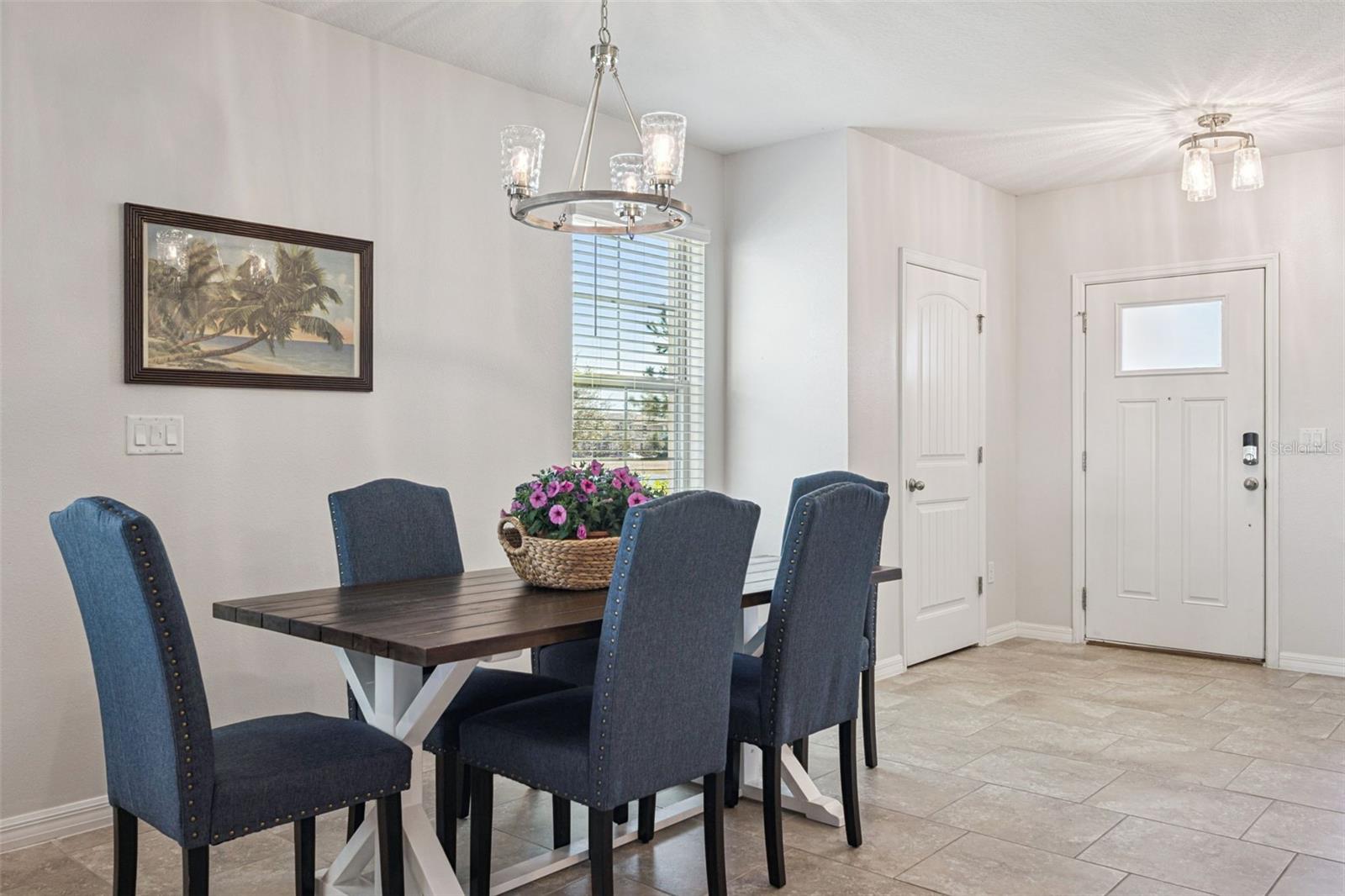 Image 5 of 93 For 16156 Arbor Crest Alley