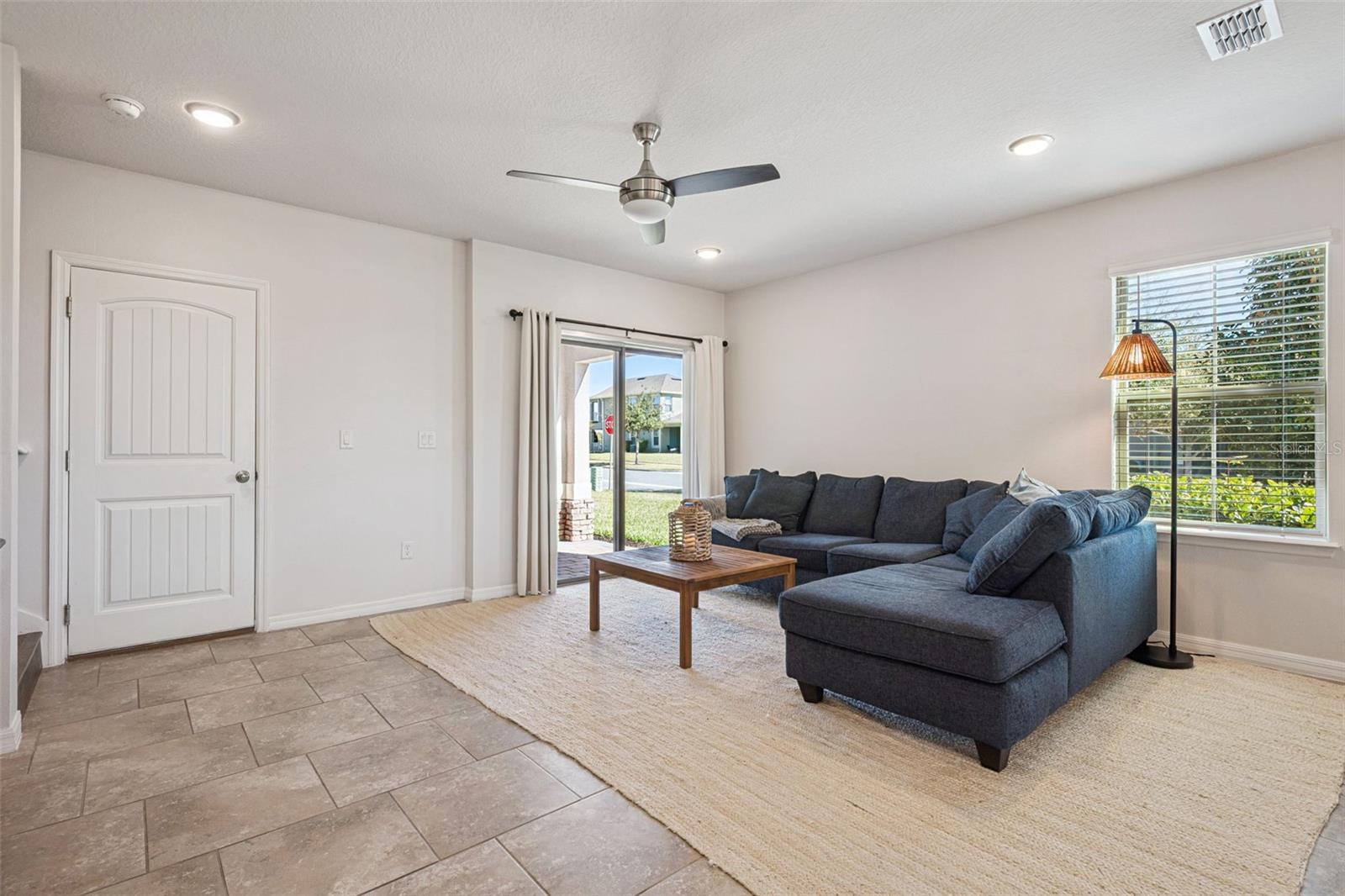 Image 7 of 93 For 16156 Arbor Crest Alley