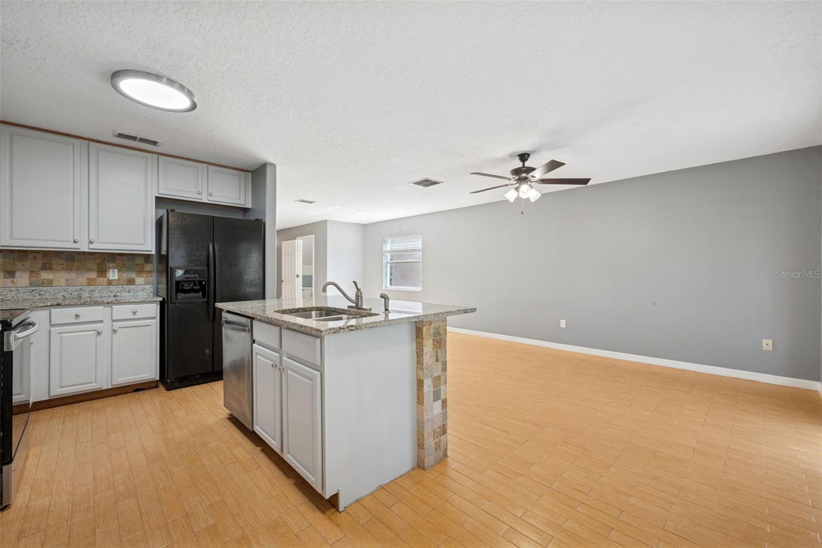 Image 11 of 31 For 2825 Cliffe Court