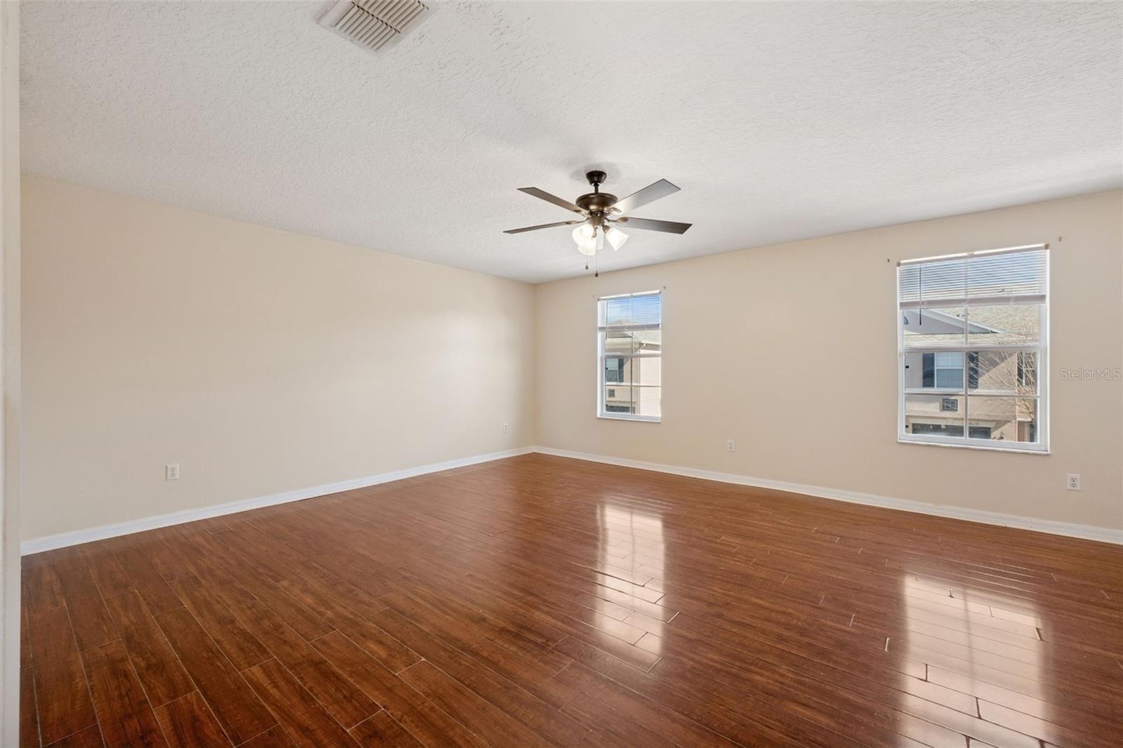 Image 21 of 31 For 2825 Cliffe Court