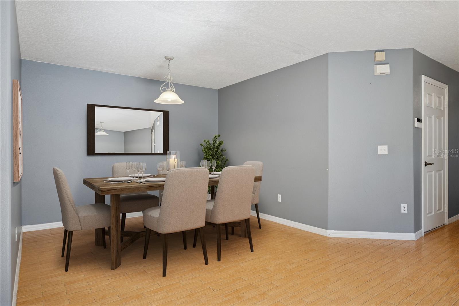 Image 9 of 31 For 2825 Cliffe Court