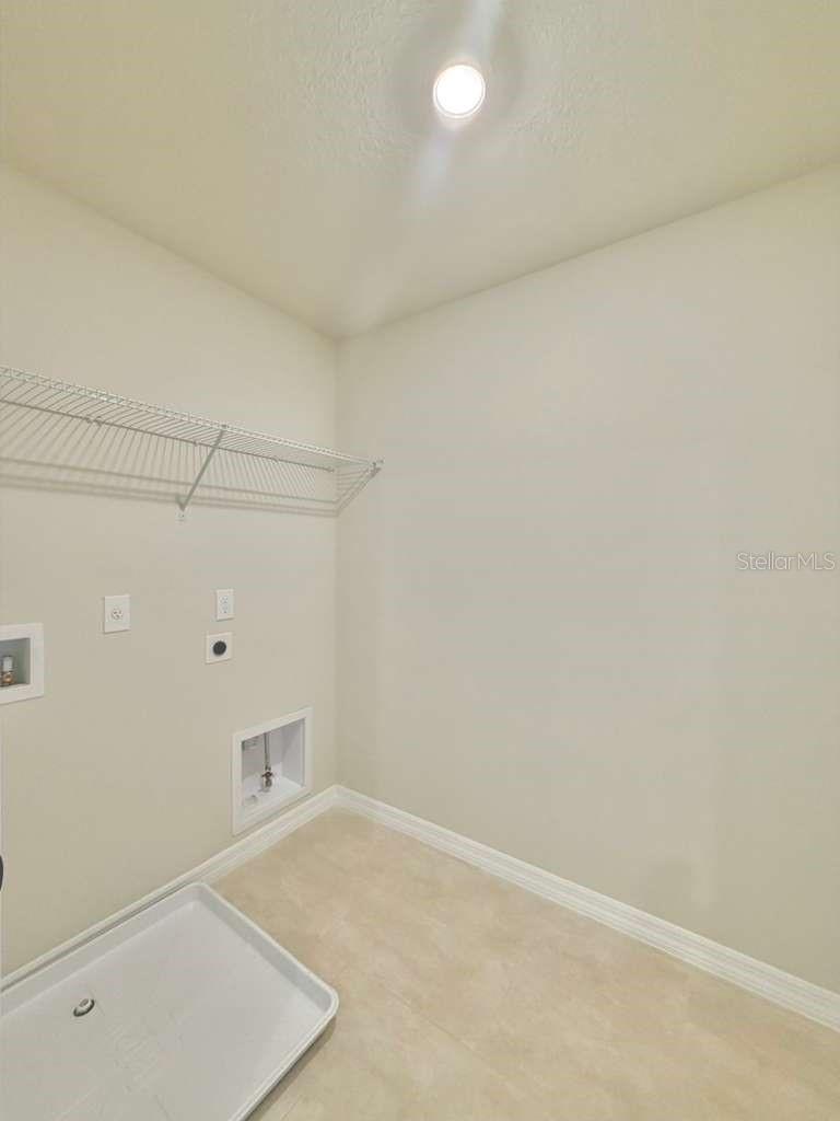 Image 18 of 42 For 233 Woodfall Lane