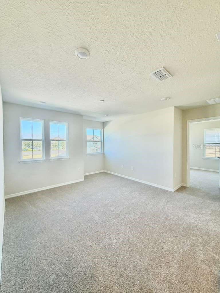 Image 21 of 42 For 233 Woodfall Lane