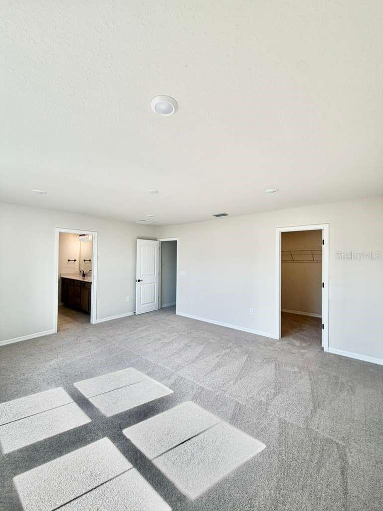 Image 26 of 42 For 233 Woodfall Lane