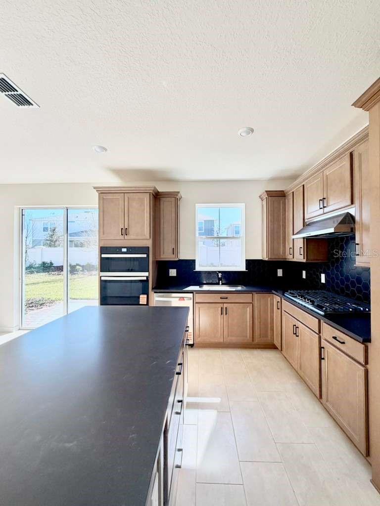 Image 7 of 42 For 233 Woodfall Lane