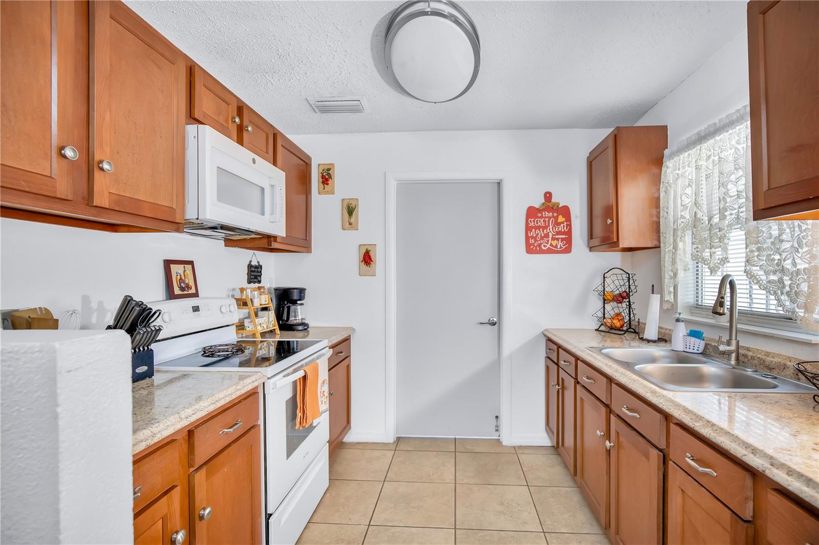 Image 10 of 35 For 4027 Gander Avenue