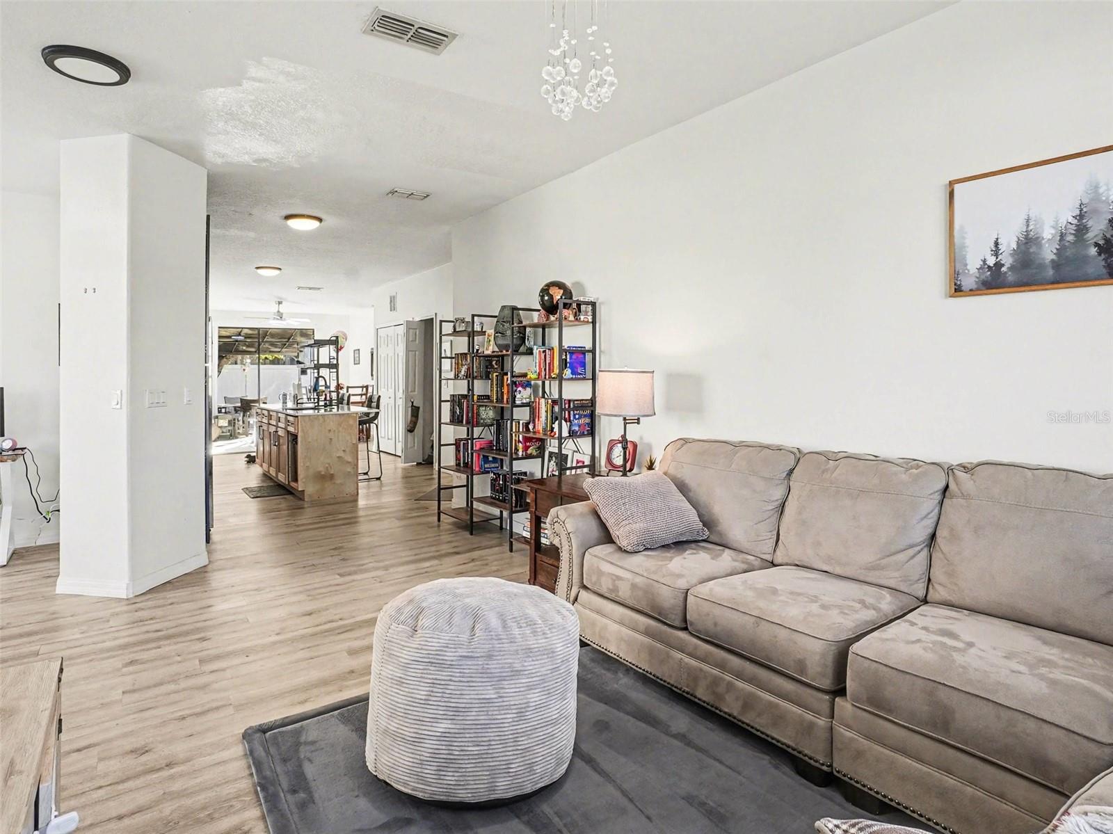 Image 4 of 38 For 4875 Sweet Cedar Circle