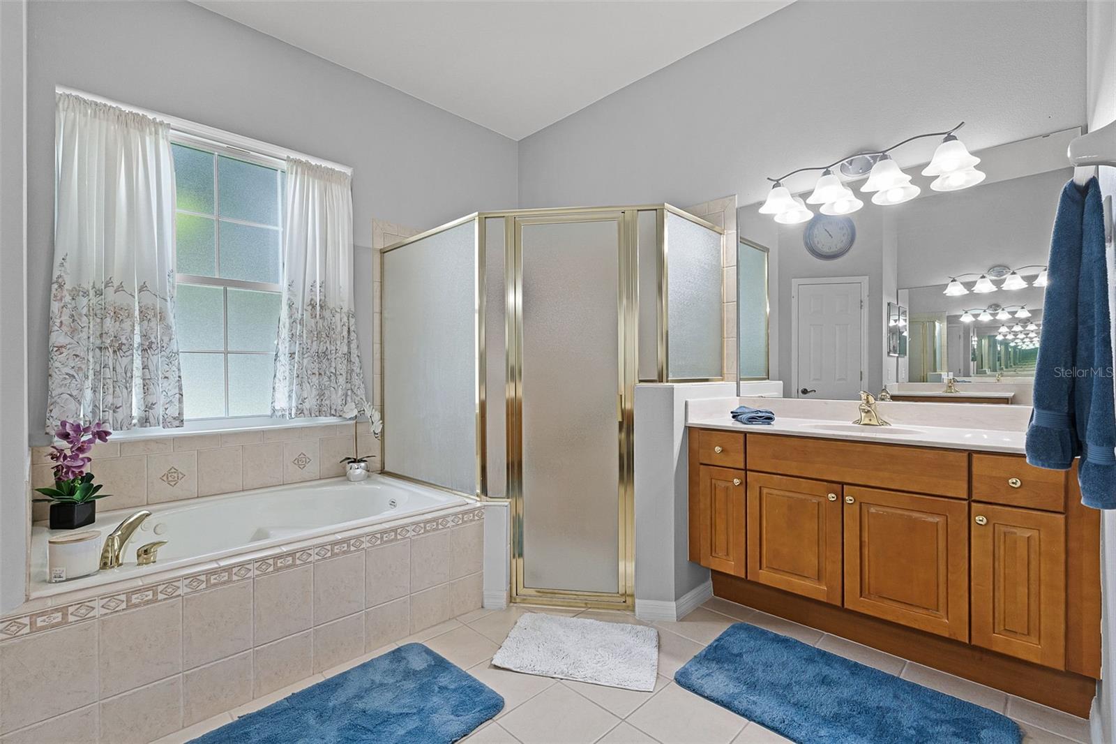 Image 16 of 25 For 1124 Hidden Bluff