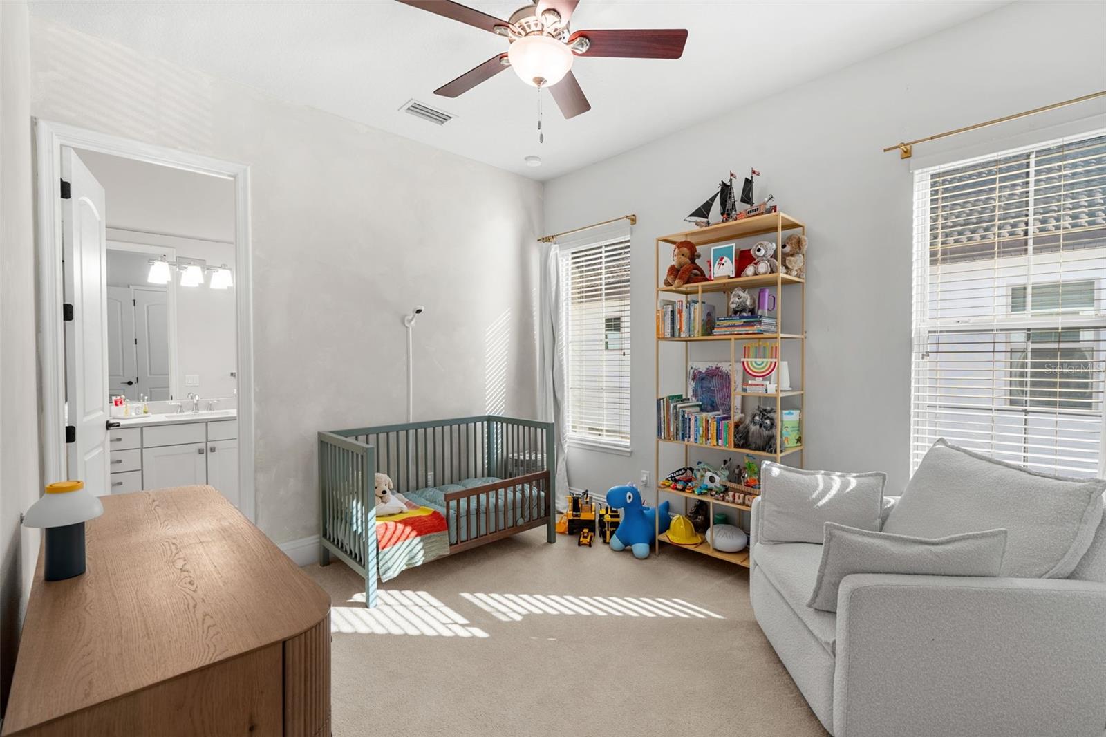 Image 23 of 31 For 1732 Ridgewood Avenue S