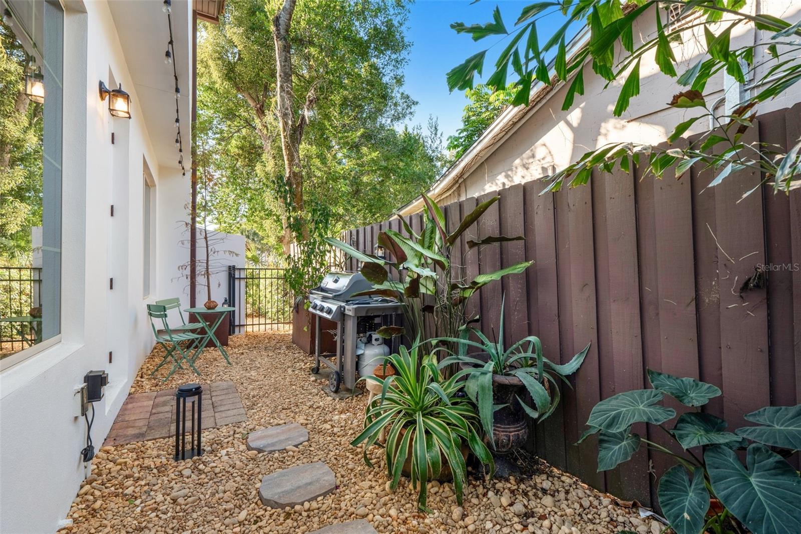 Image 25 of 31 For 1732 Ridgewood Avenue S