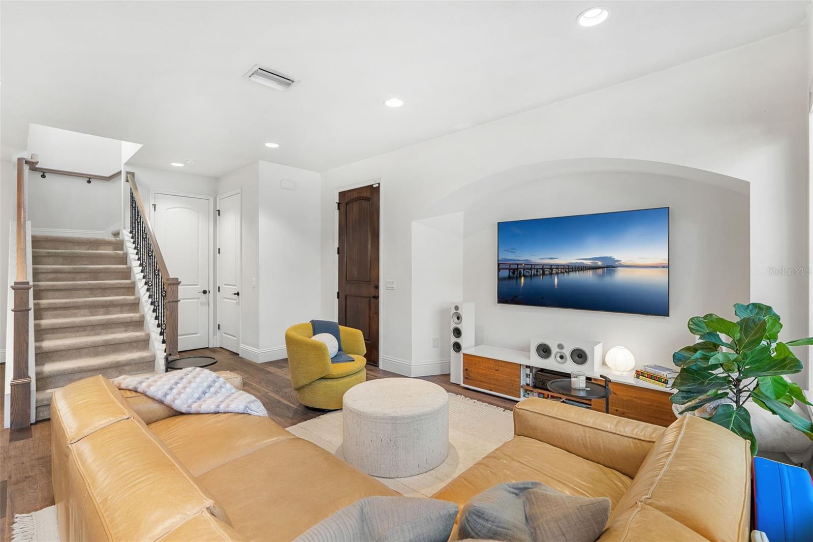 Image 6 of 31 For 1732 Ridgewood Avenue S