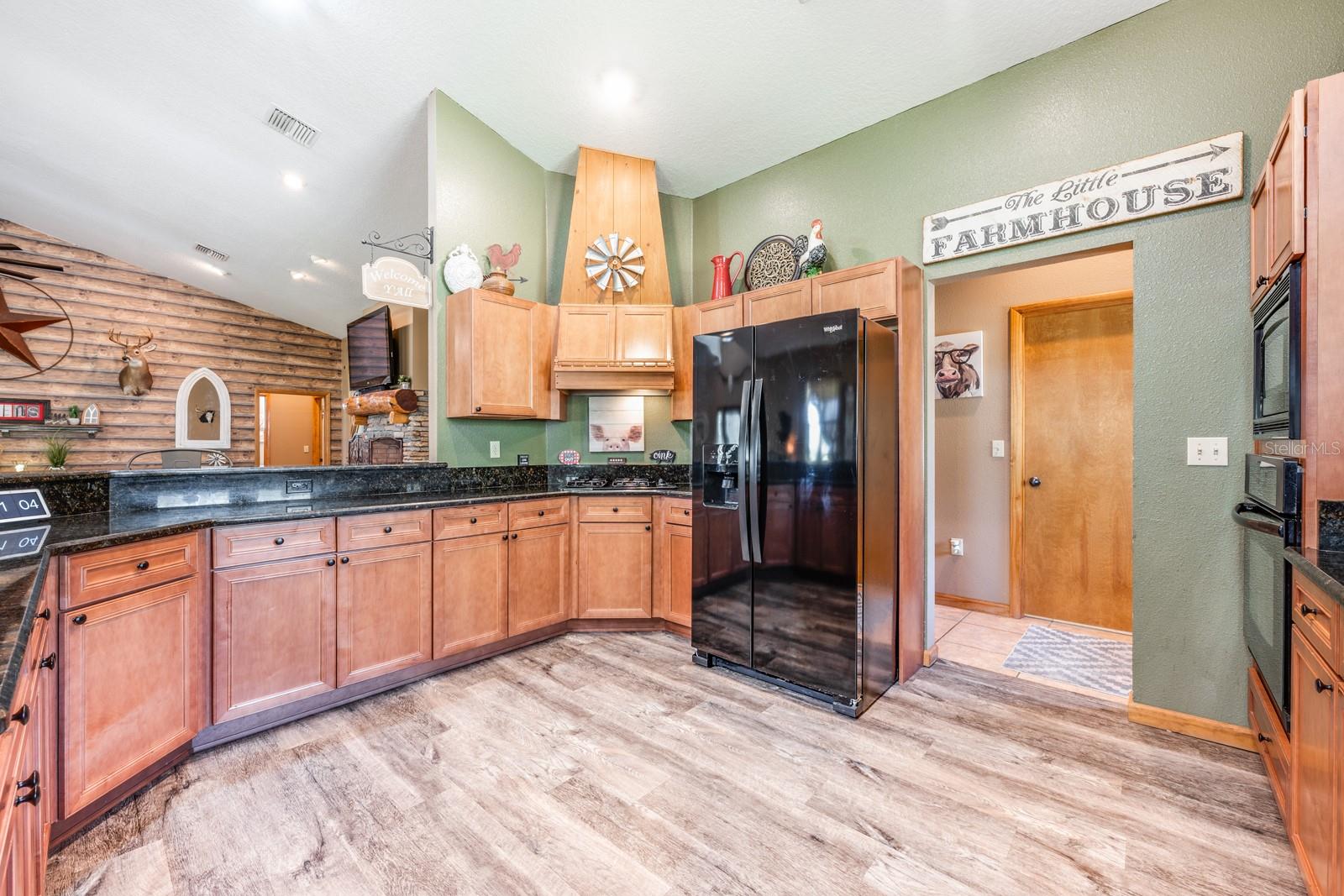 Image 10 of 46 For 36517 Thrill Hill Road