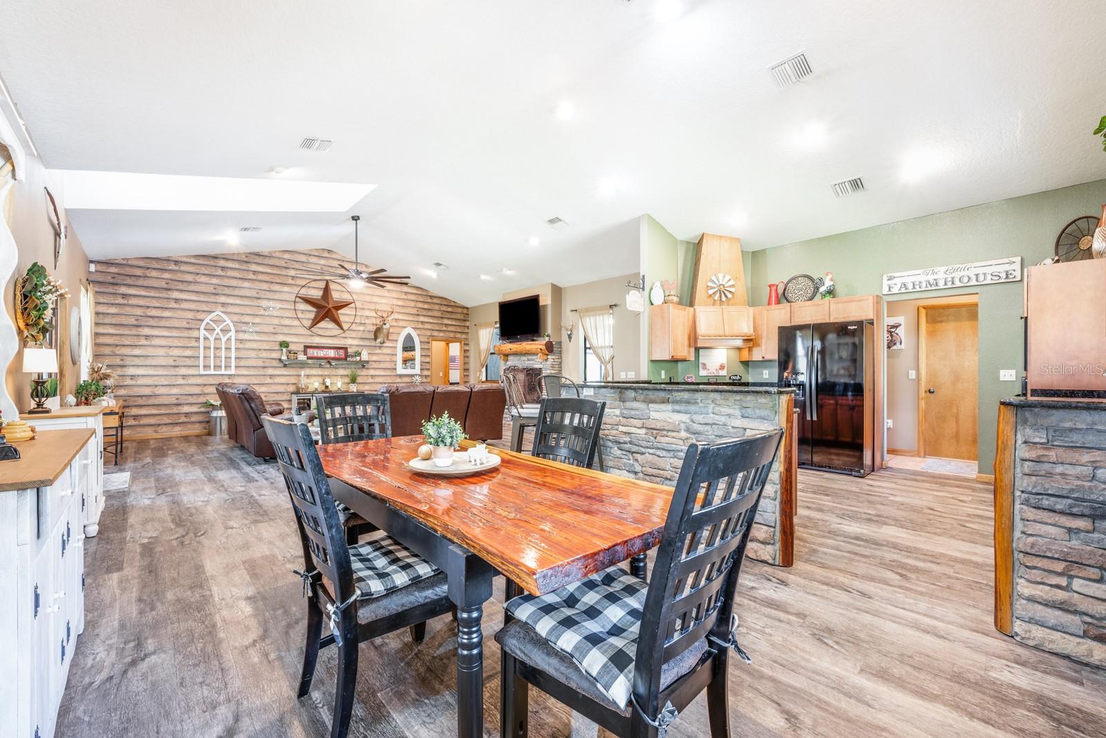 Image 13 of 46 For 36517 Thrill Hill Road