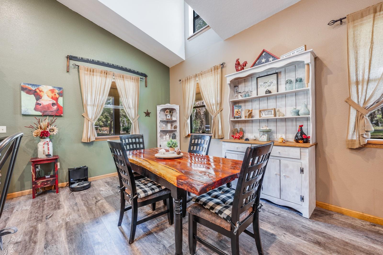 Image 14 of 46 For 36517 Thrill Hill Road