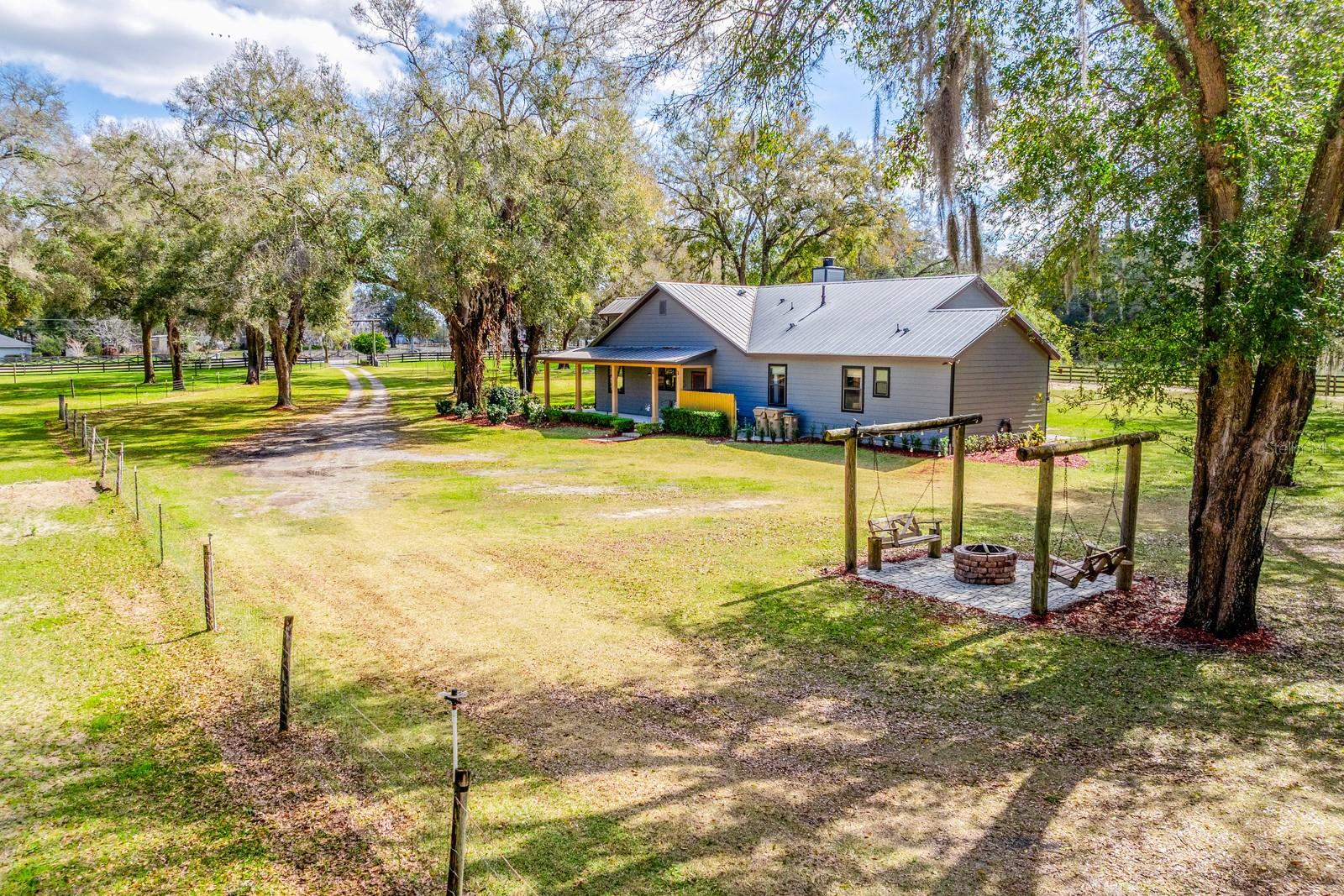 Image 4 of 46 For 36517 Thrill Hill Road