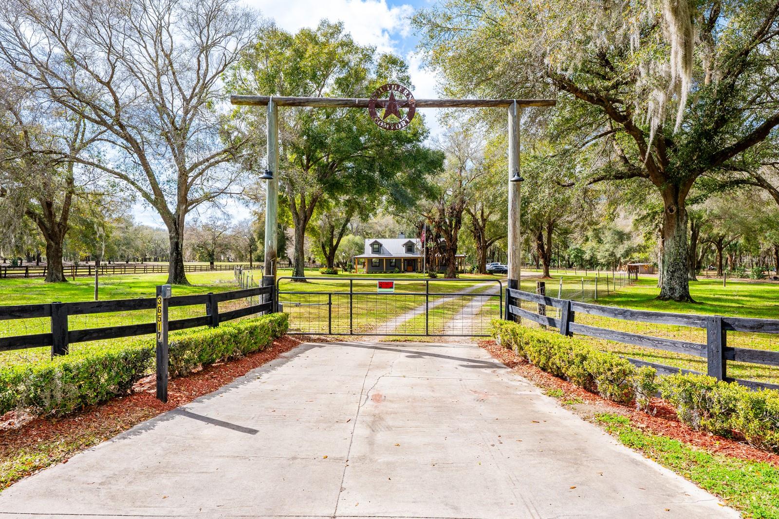 Image 45 of 46 For 36517 Thrill Hill Road