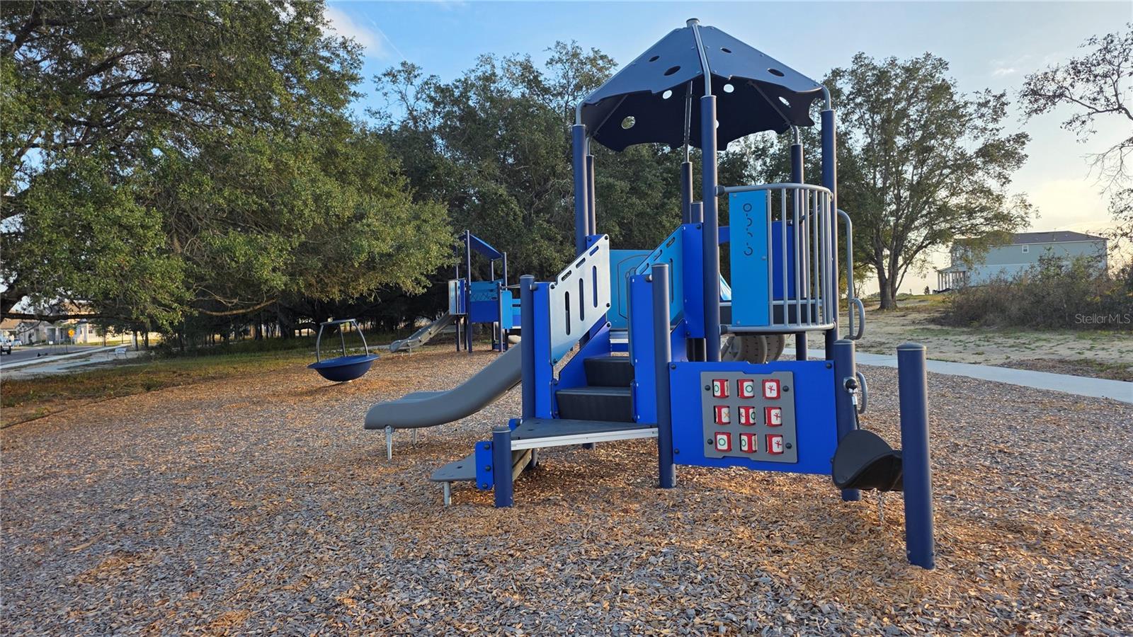 Image 17 of 17 For 460 Free Range Drive