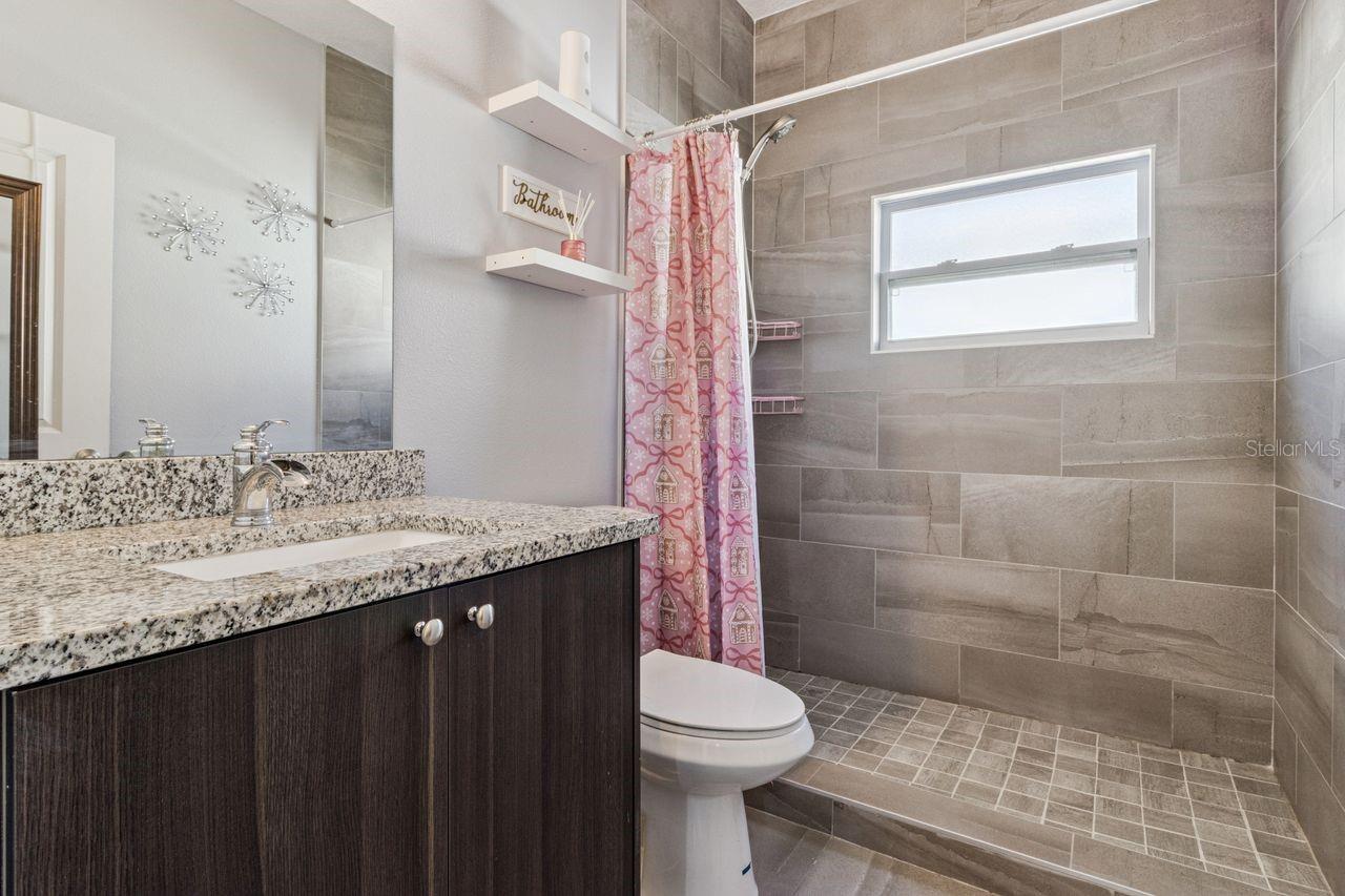 Image 23 of 32 For 377 Villa Sorrento Circle