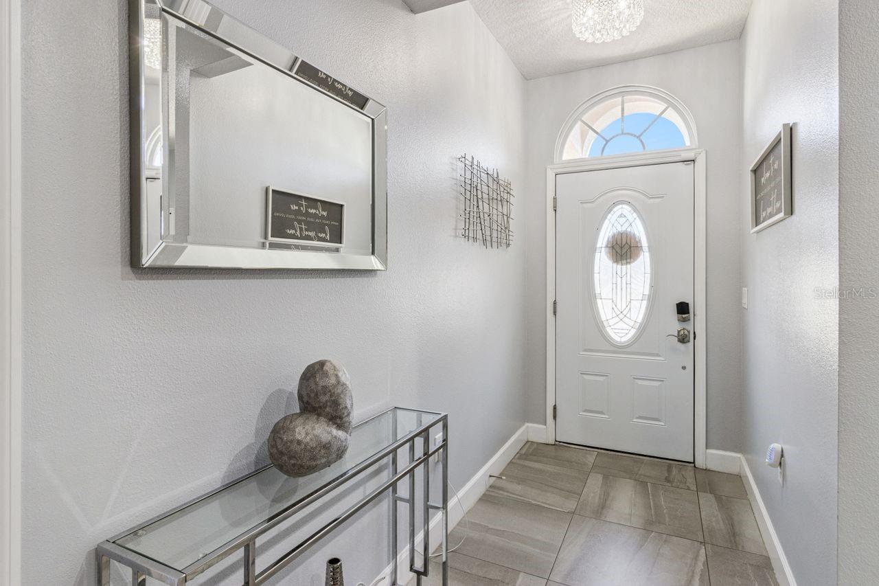 Image 4 of 32 For 377 Villa Sorrento Circle