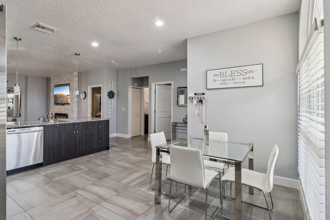 Image 9 of 32 For 377 Villa Sorrento Circle