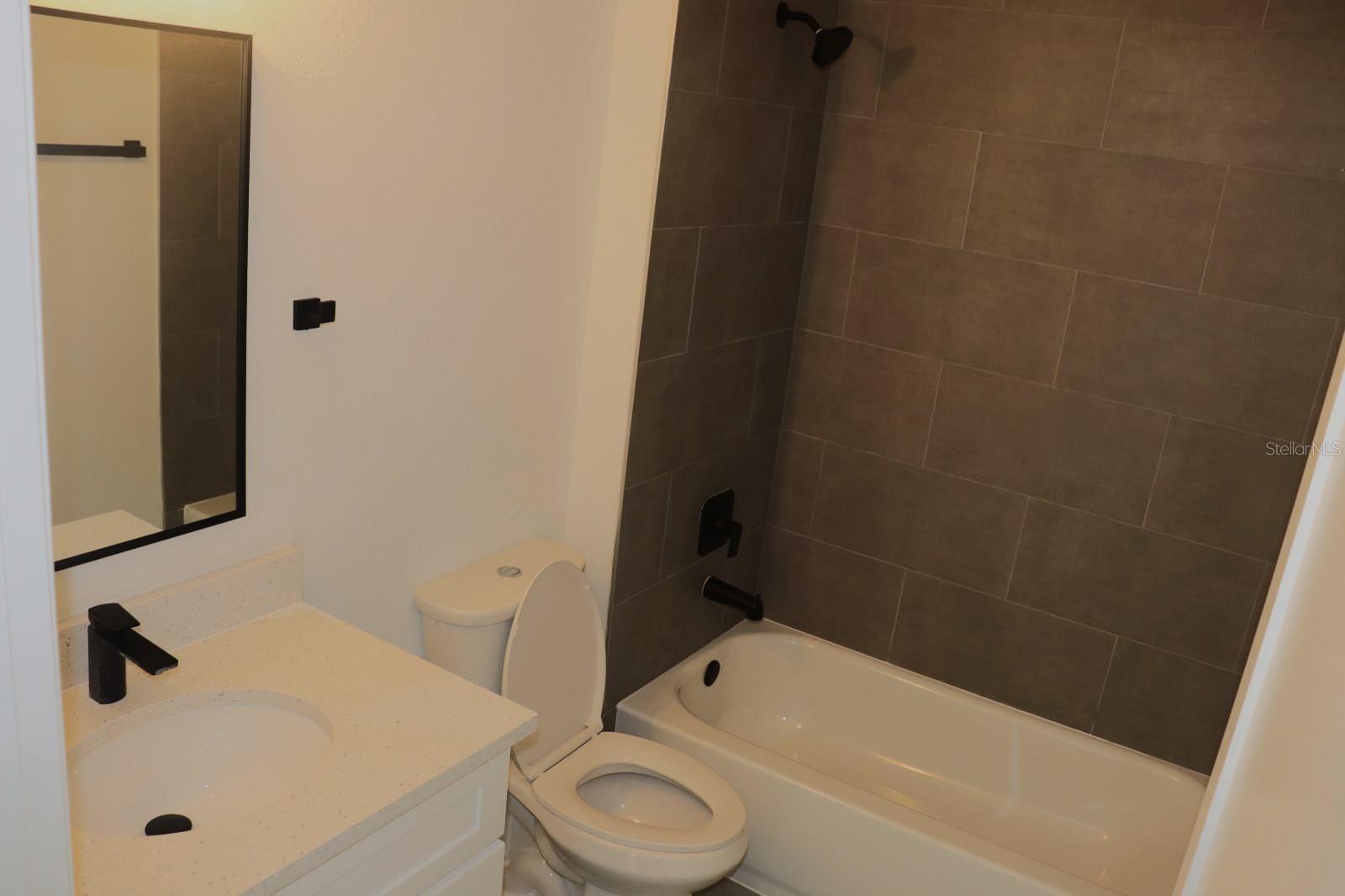 Image 16 of 23 For 3717 Malby Lane