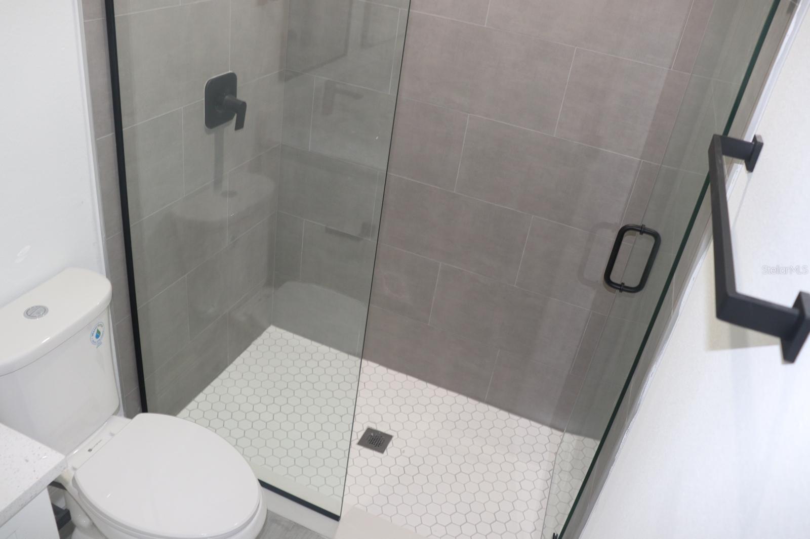 Image 17 of 23 For 3717 Malby Lane