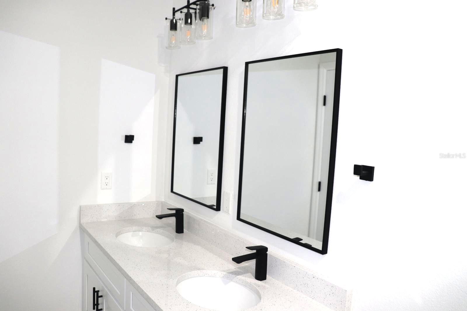 Image 18 of 23 For 3717 Malby Lane