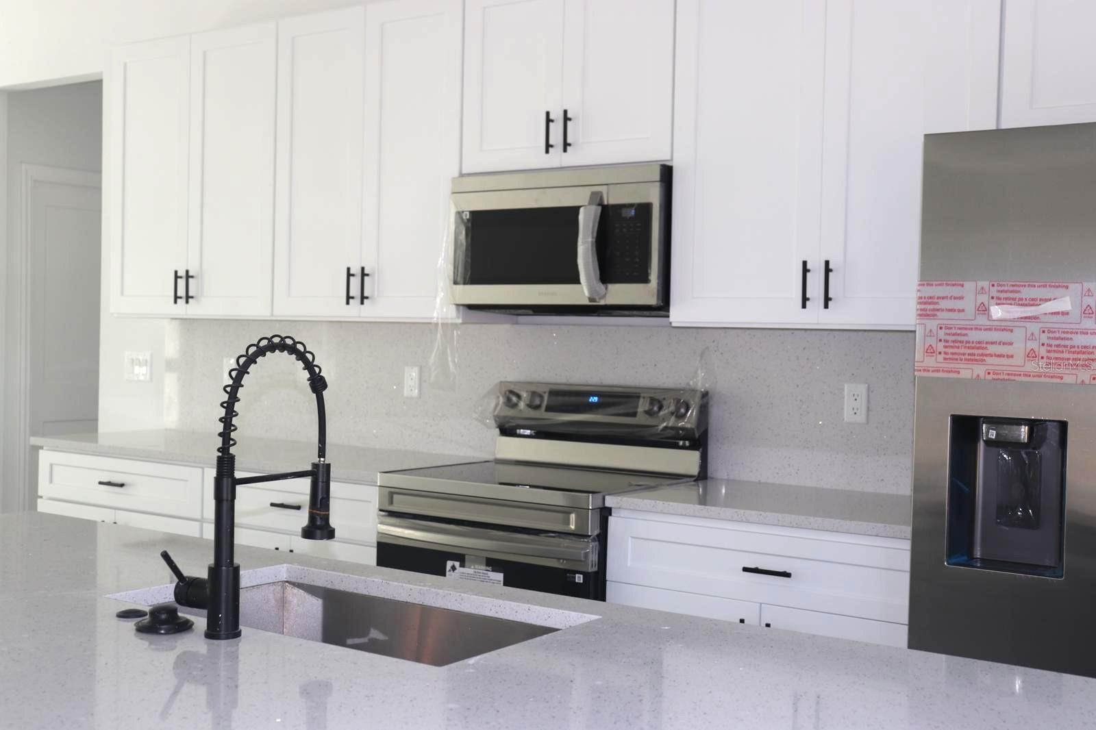 Image 6 of 23 For 3717 Malby Lane