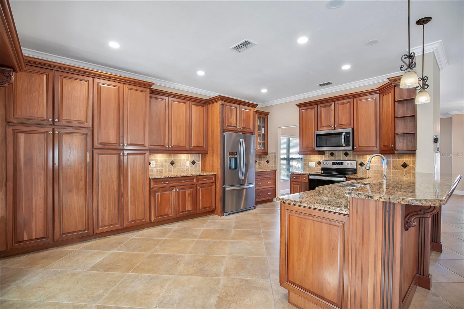 Image 15 of 47 For 506 Freeman Street