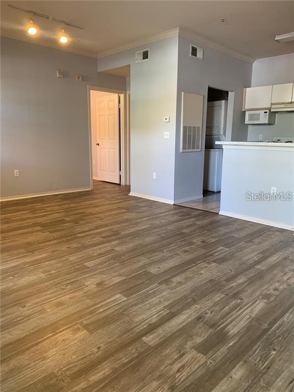 Image 3 of 7 For 2612 Robert Trent Jones Drive 714