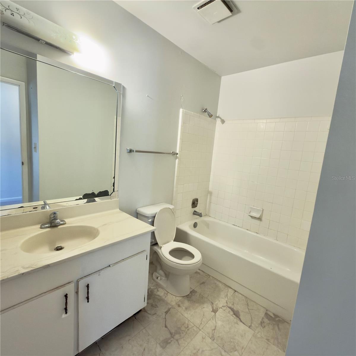 Image 12 of 18 For 4279 Pinebark Avenue 4