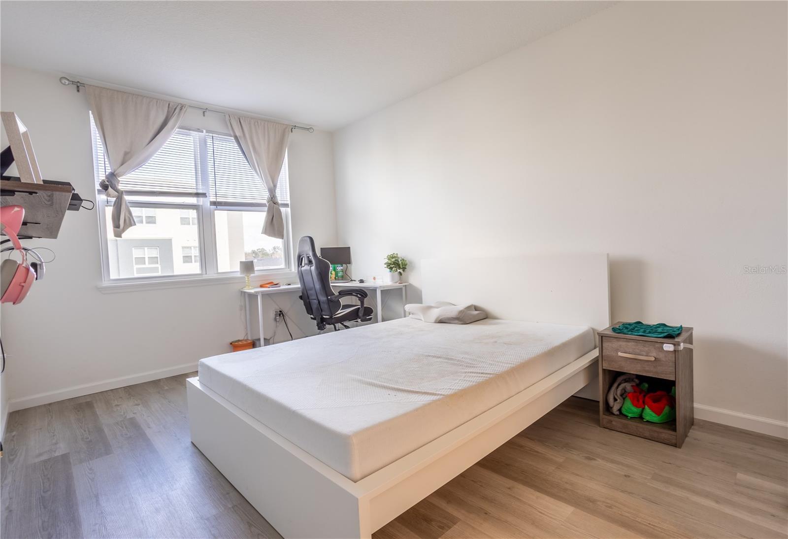 Image 13 of 23 For 1230 Southstation Place 315