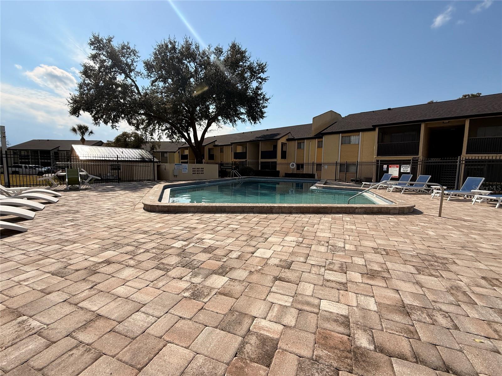 Image 20 of 25 For 934 Lake Destiny Road B