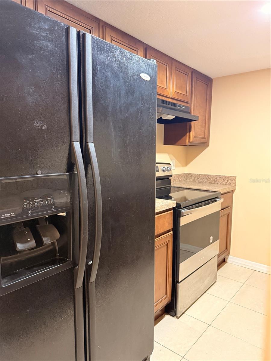 Image 3 of 25 For 934 Lake Destiny Road B