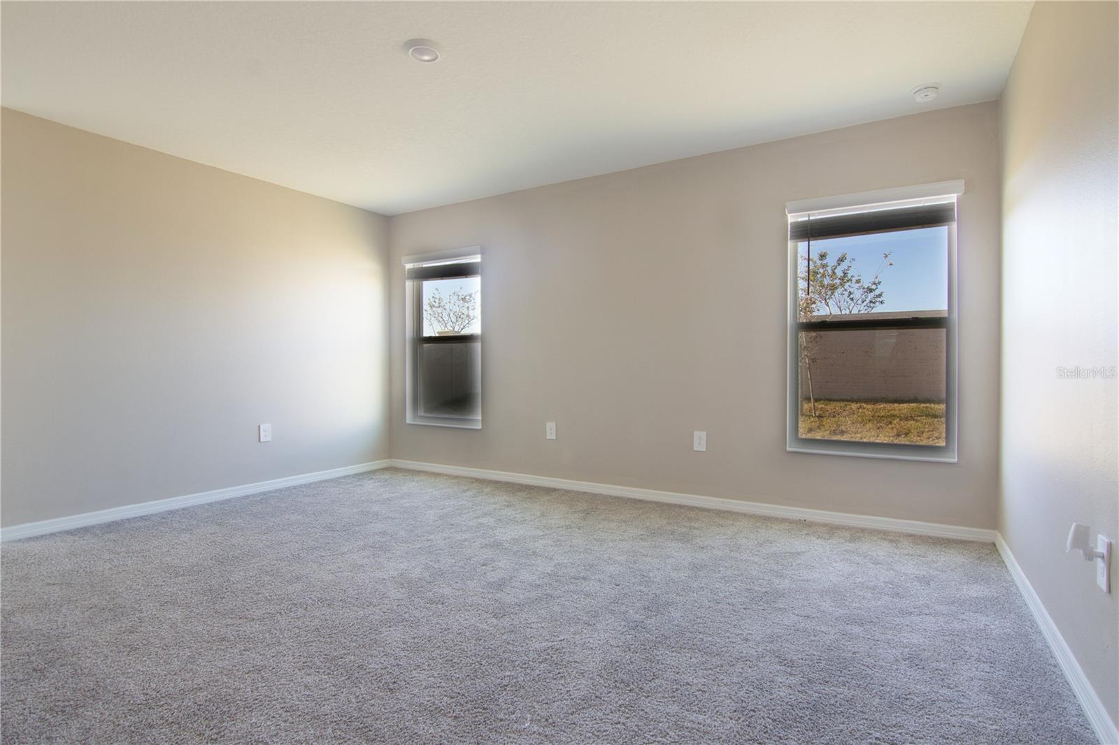 Image 13 of 19 For 317 Estates Court