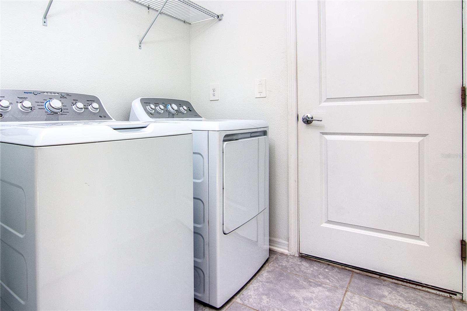 Image 17 of 19 For 317 Estates Court