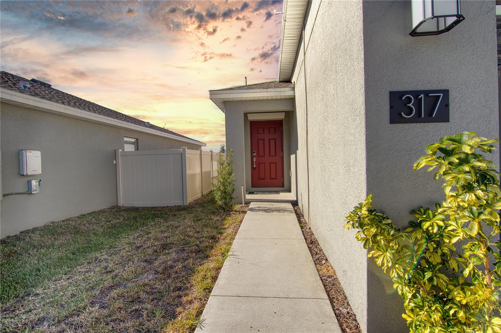 Image 2 of 19 For 317 Estates Court