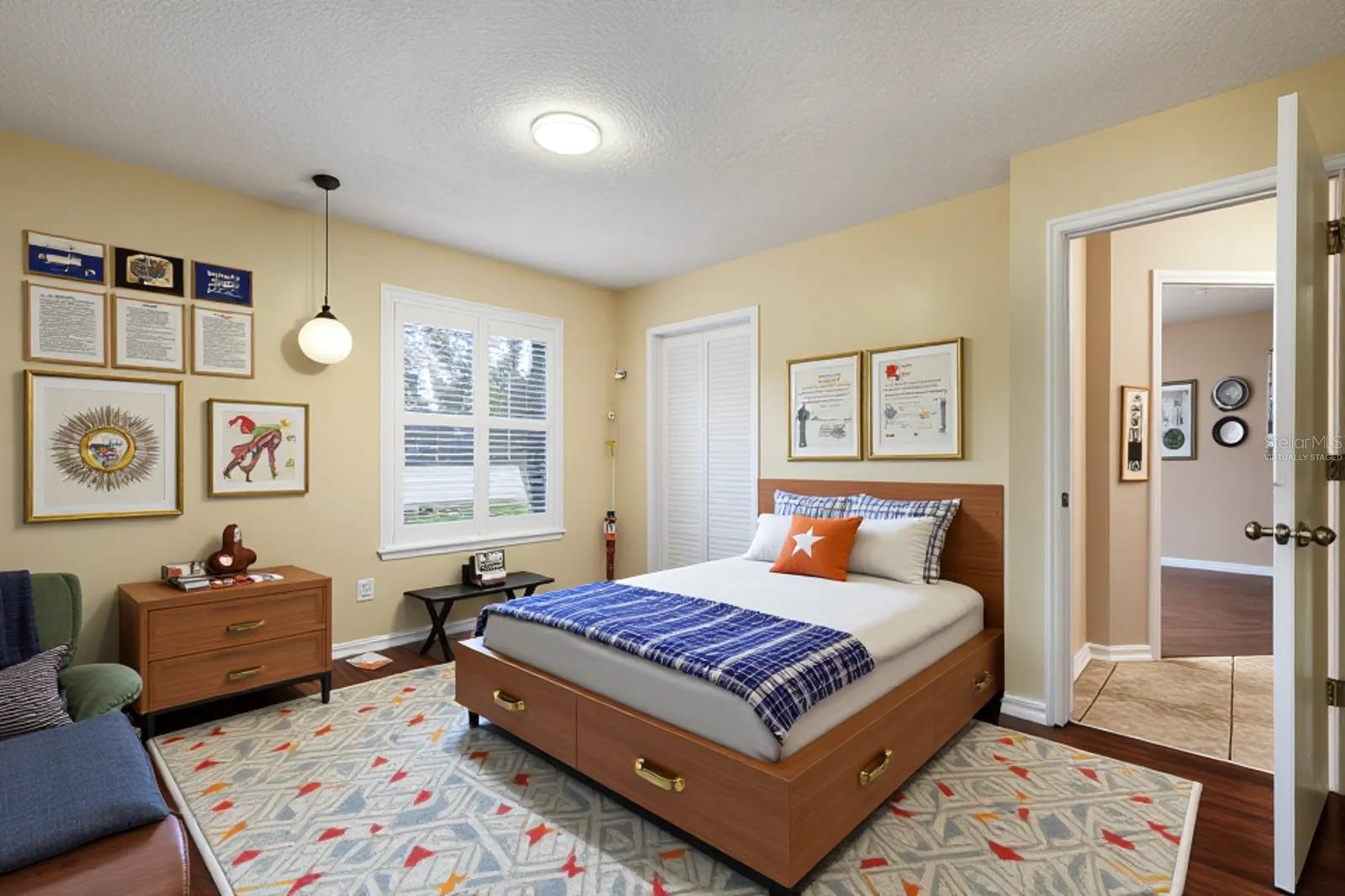 Image 20 of 32 For 755 Oak Terrace