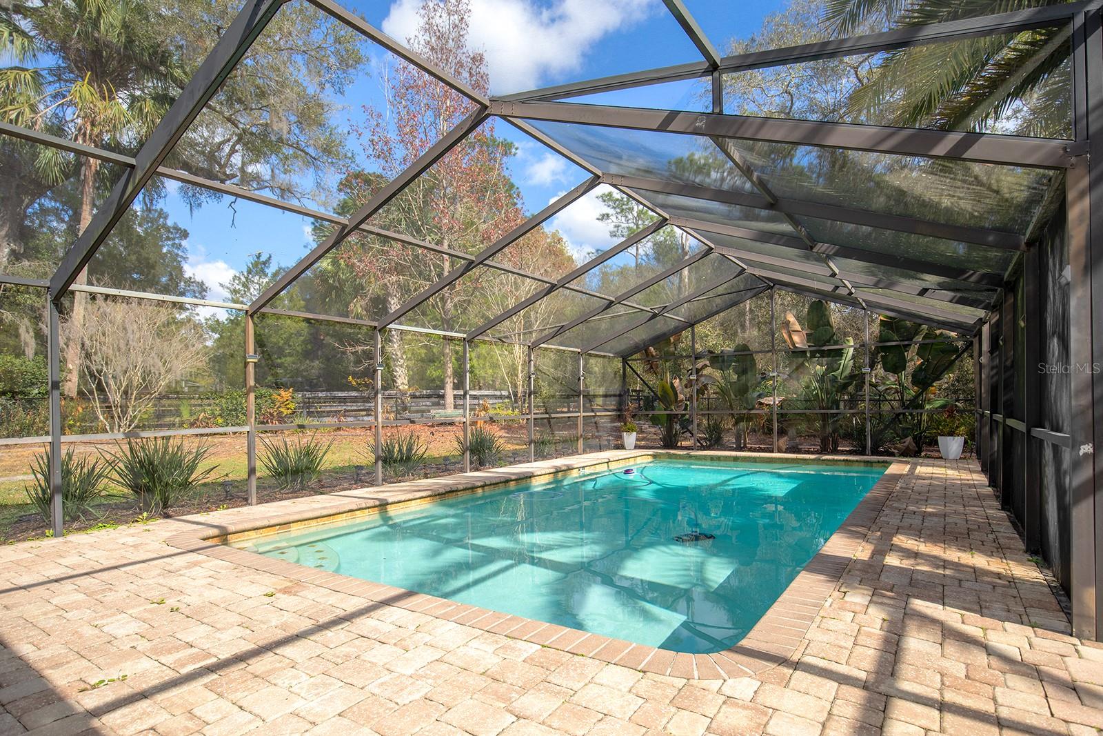 Image 26 of 32 For 755 Oak Terrace