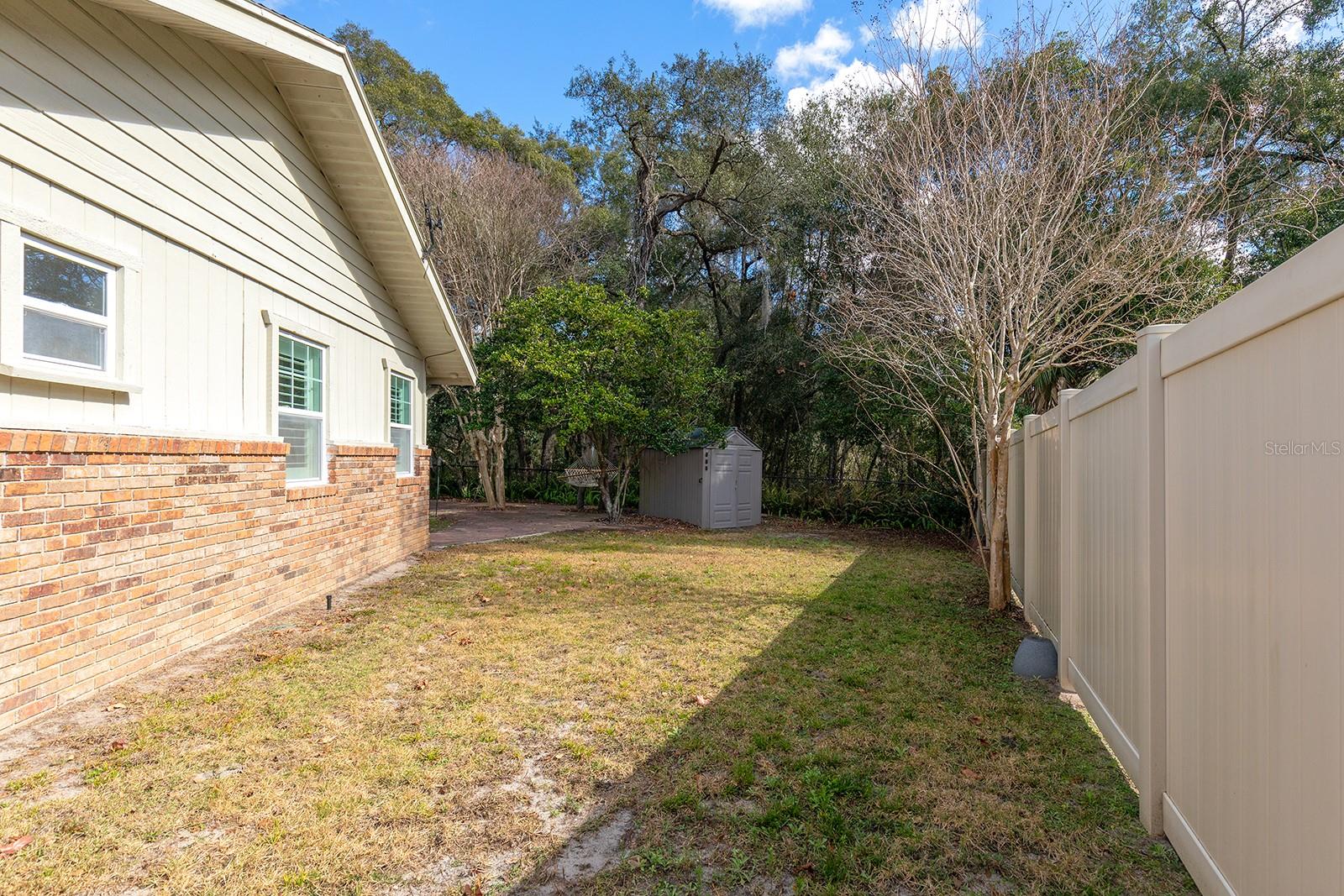 Image 29 of 32 For 755 Oak Terrace