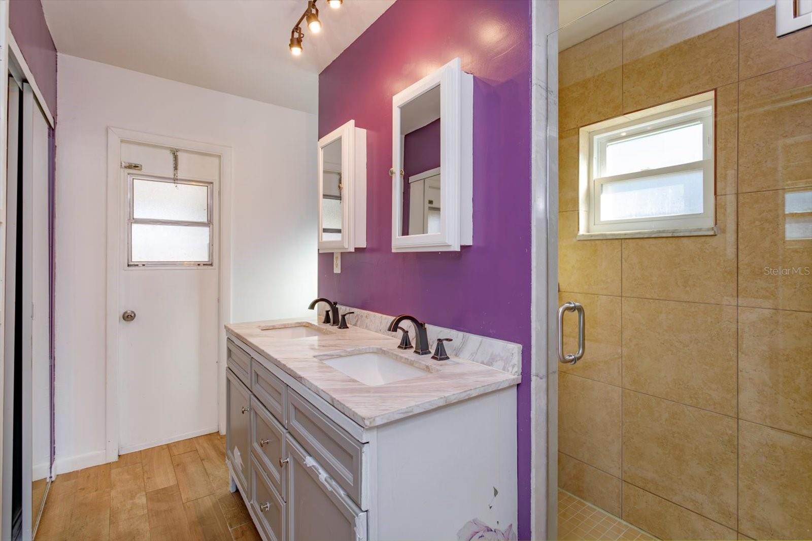 Image 17 of 20 For 8437 Alveron Avenue