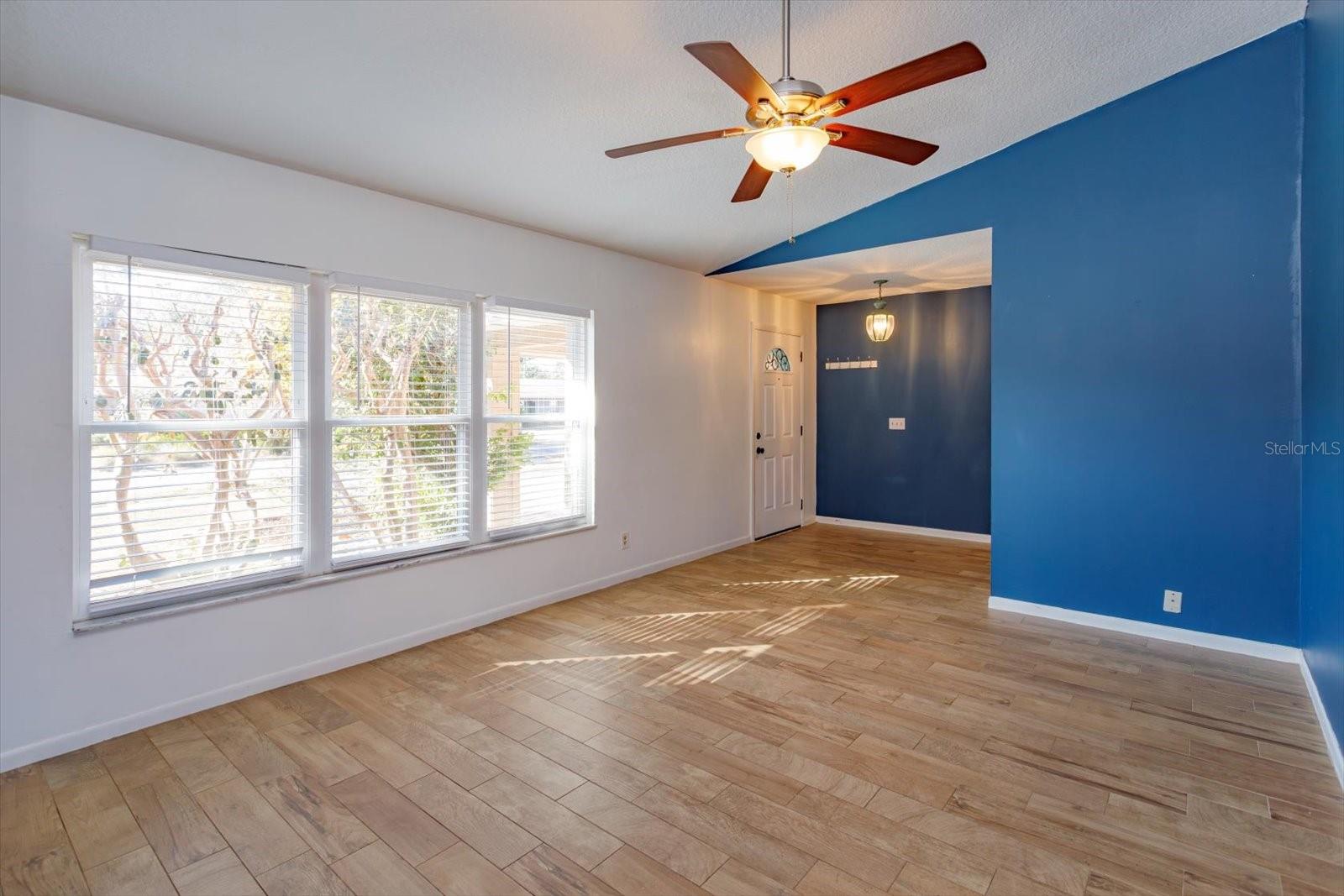 Image 3 of 20 For 8437 Alveron Avenue