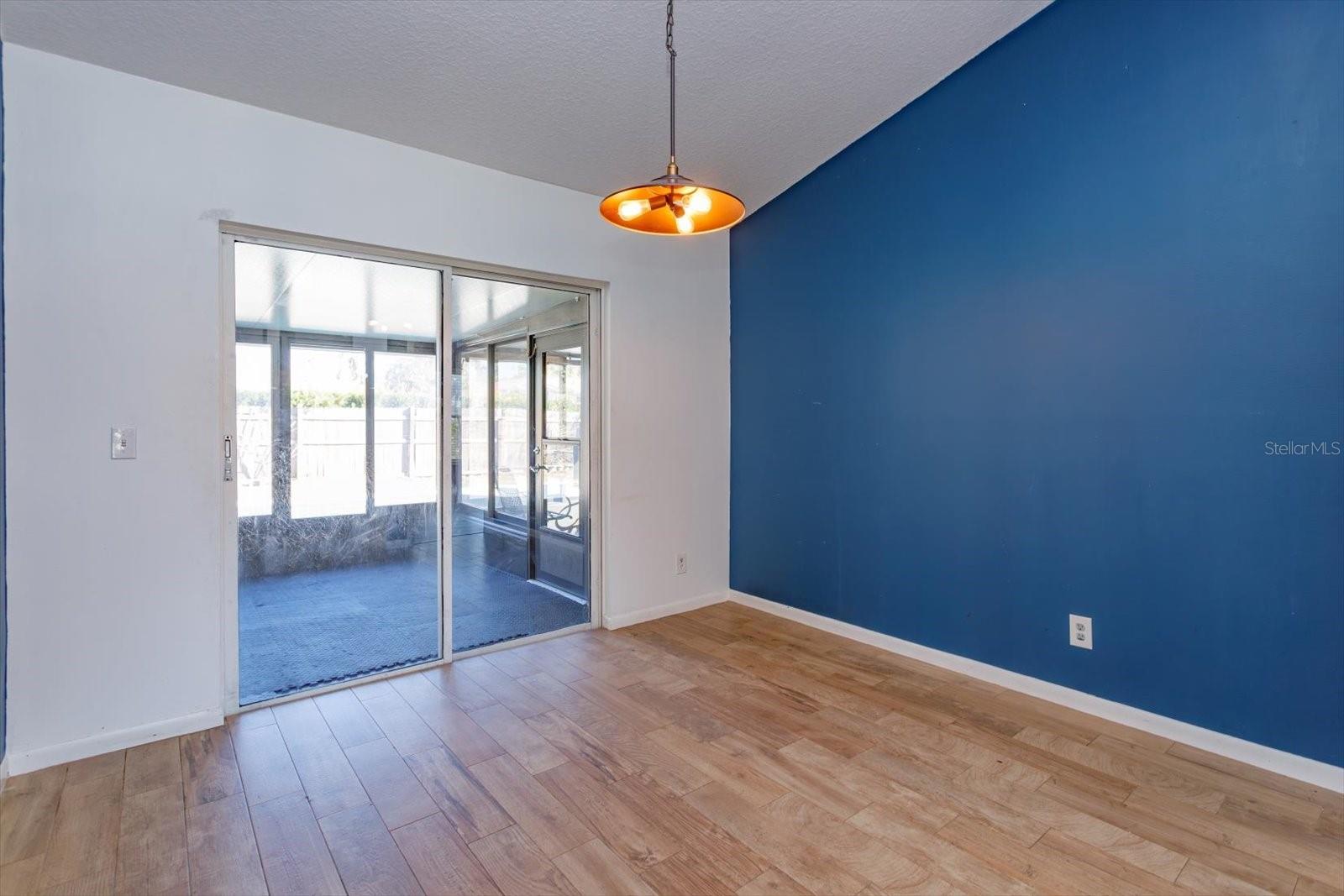 Image 4 of 20 For 8437 Alveron Avenue