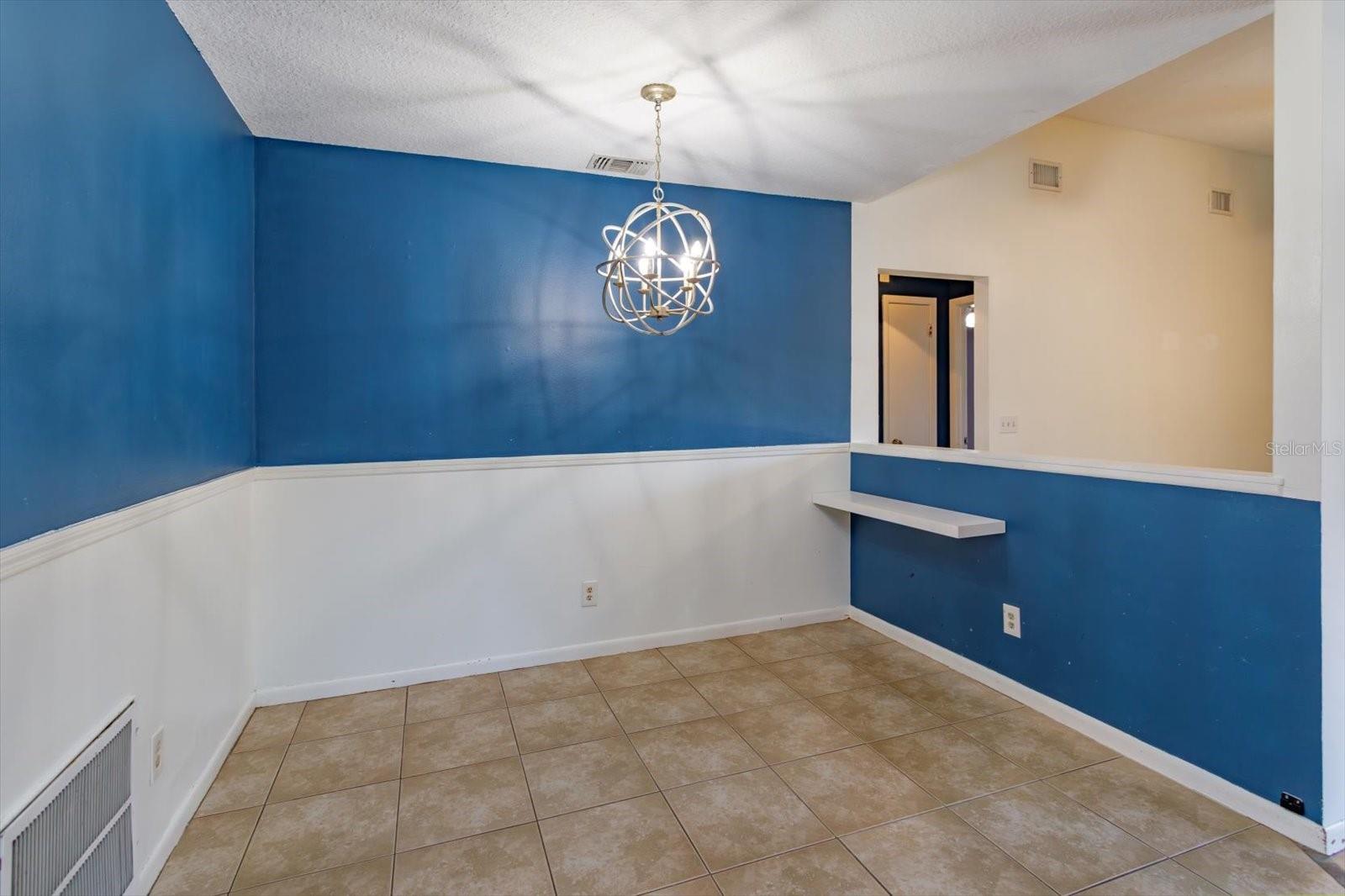 Image 9 of 20 For 8437 Alveron Avenue