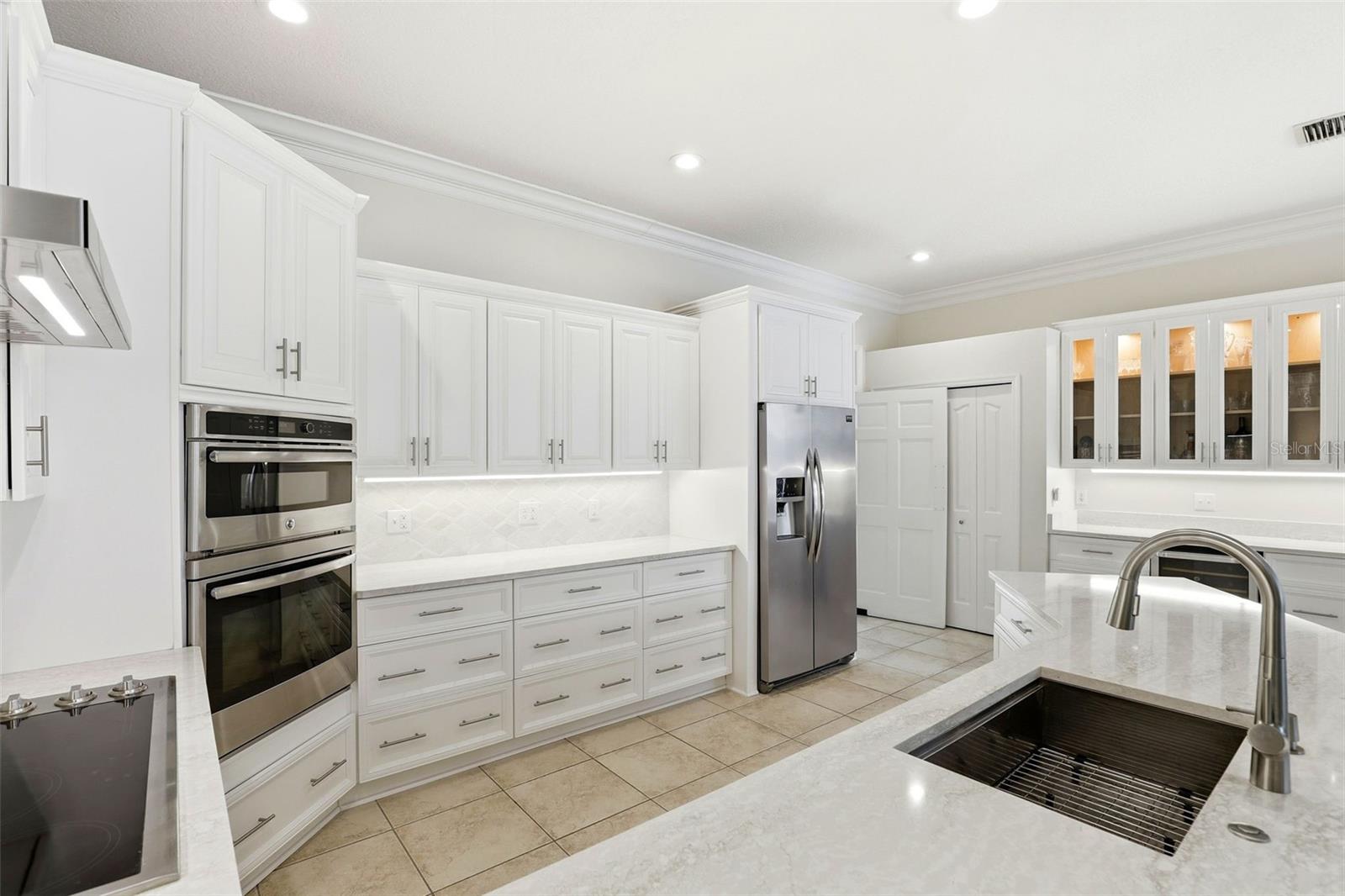 Image 11 of 44 For 8713 Summerville Place